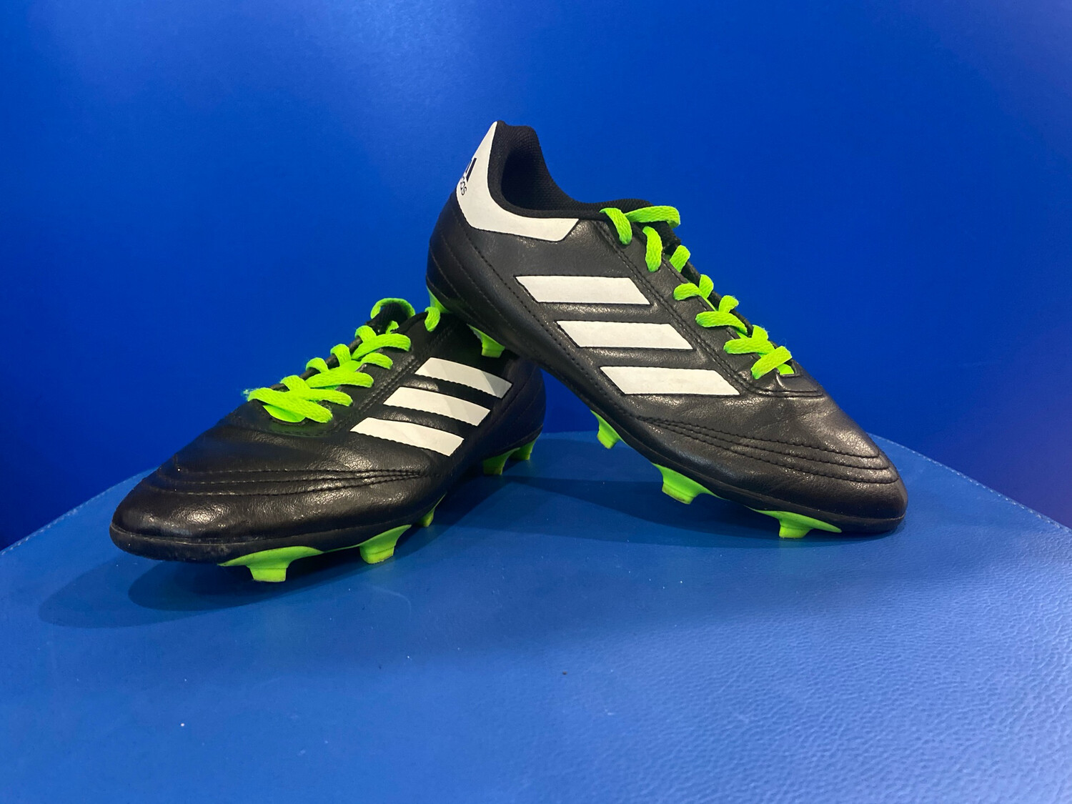 Adidas Youth Goletto Football Boots US5 (Near-New) (EC760)