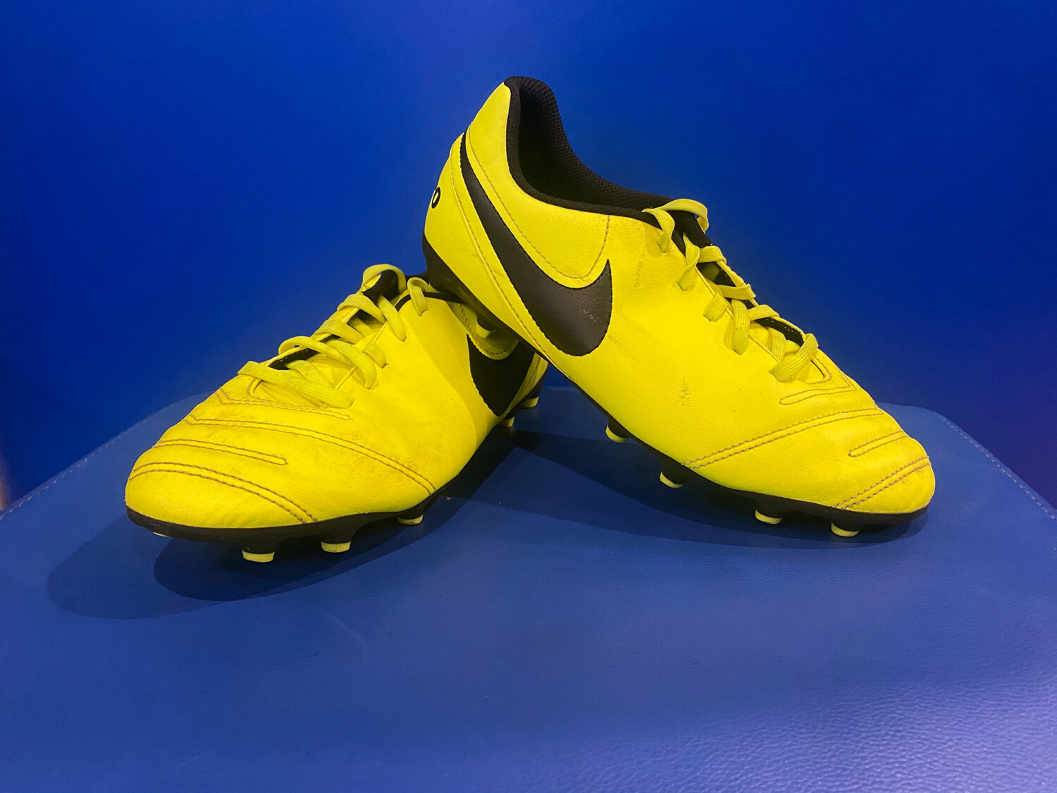 Nike Tiempo Rio III Football Boots US6 (Near-new) (EC660)