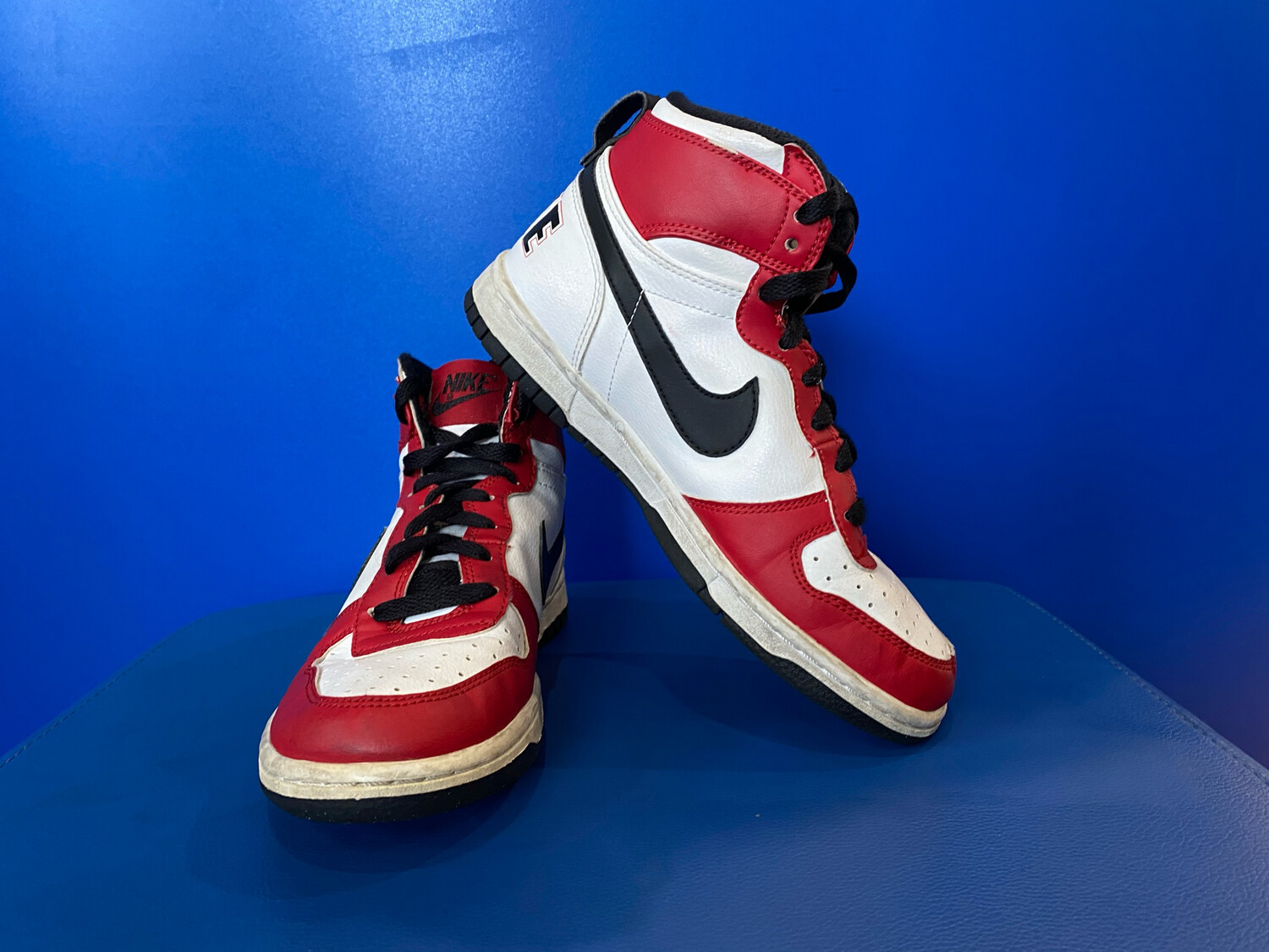 NIKE BIG NIKE HIGH Basketball US4Y (Near New) (EC2655)