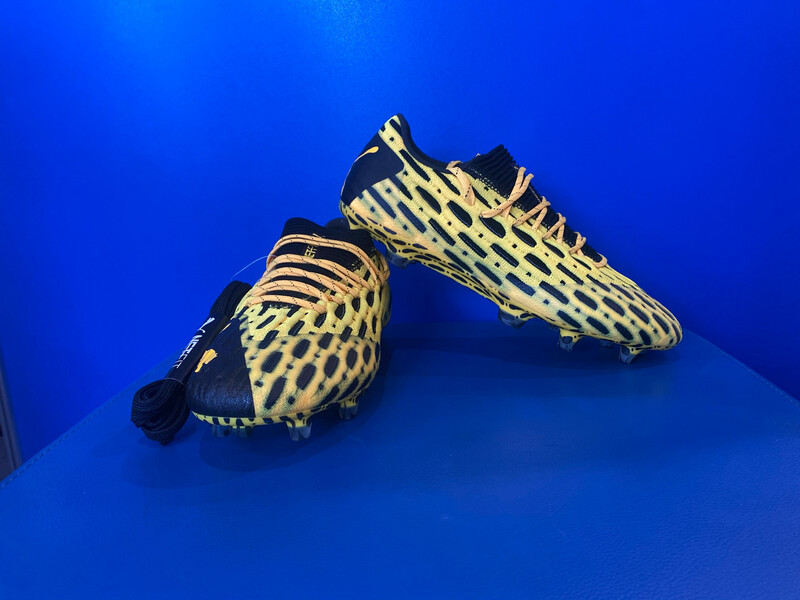 Yellow Ultra Yellow Puma Black 03 US10 Football boots (New) (EC1633)