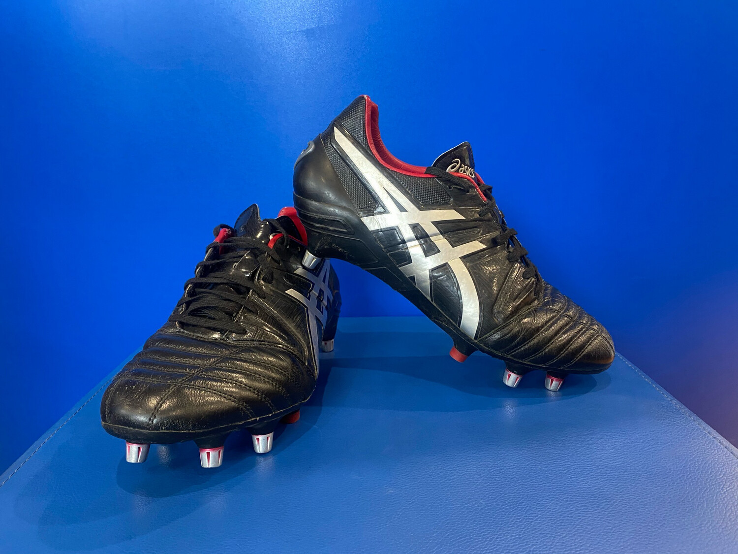 Asics Lethal five Rugby football boot US 10 (Near New )(P500Y) (EC1641)