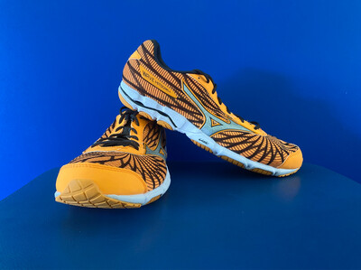 Mizuno Wave Hitogami 4 Running Shoes Womens US11 (New) (EC811)