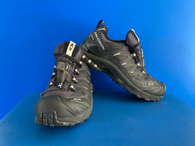 Goretex XA 3D Ultra Adventure Hiking/walking shoes US7.5  (Near-new) (EC742)