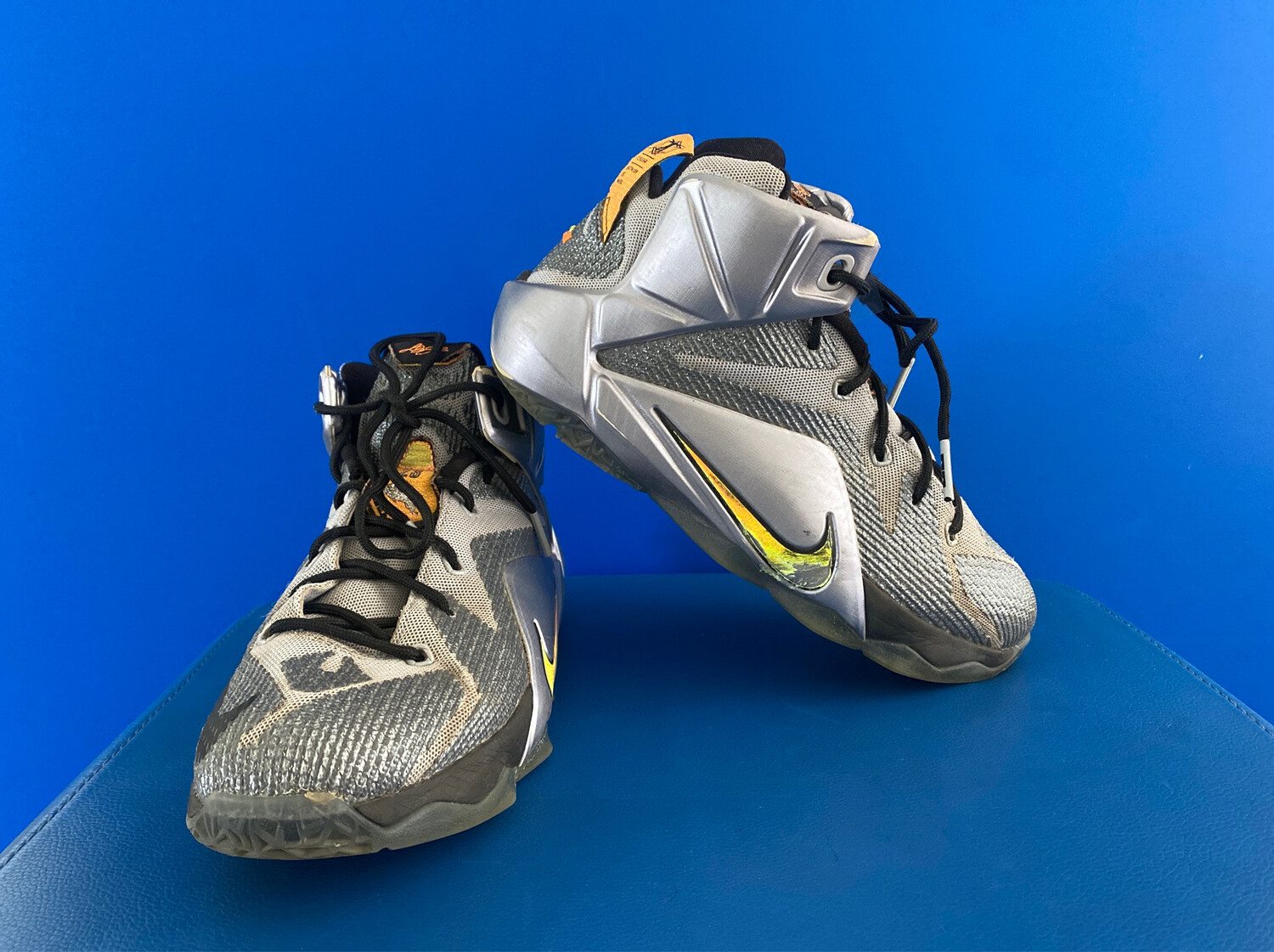 Nike LeBron 12 Flight (GS) Grey Wolf, Citrus Black Basketball Shoes US6  (Near-new) (EC519)
