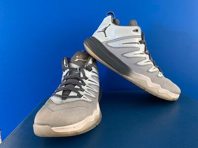 Nike Air Jordan CP3.IX Christmas-iridescent  Basketball  Shoes US9.5 (Near-new) (EC586)