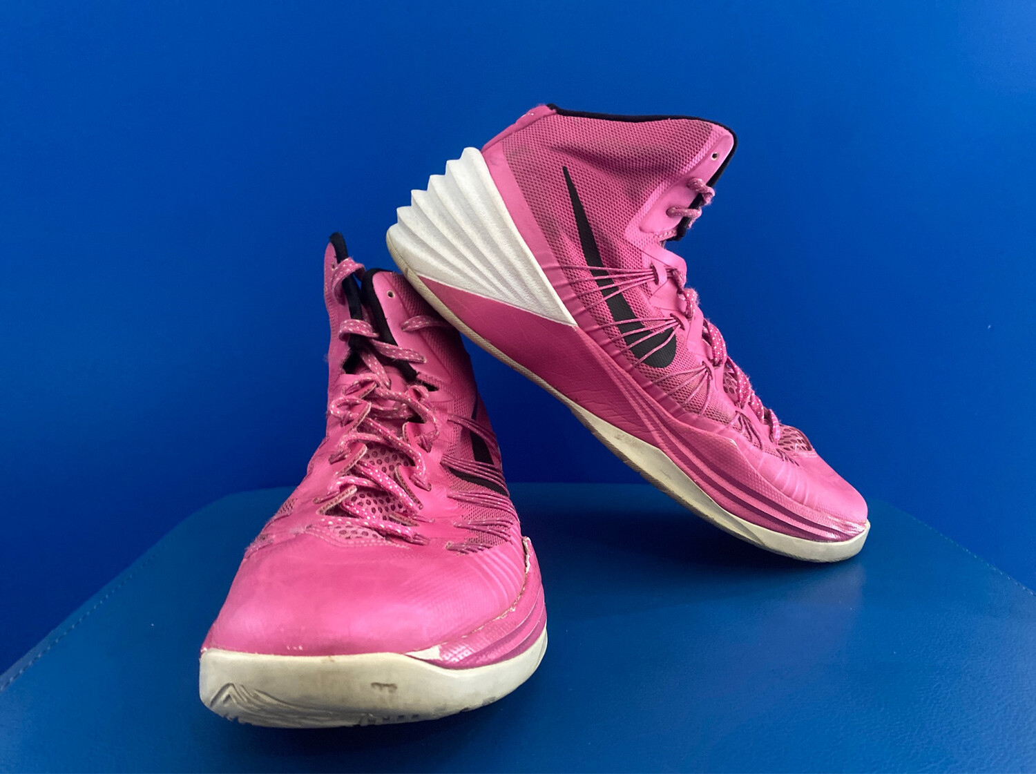 Nike Hyperdunk 2013 Kay Yow 'Think Pink'599537-601 Basketball Shoes US9  (Near-new) (EC223)