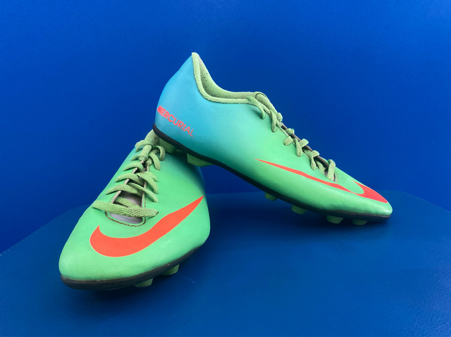 Nike Mercurial Football Boots US5 (Near-New) (EC232)