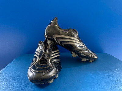 Adidas Football Boots US3.5 UK3 (Near-New) (EC189)