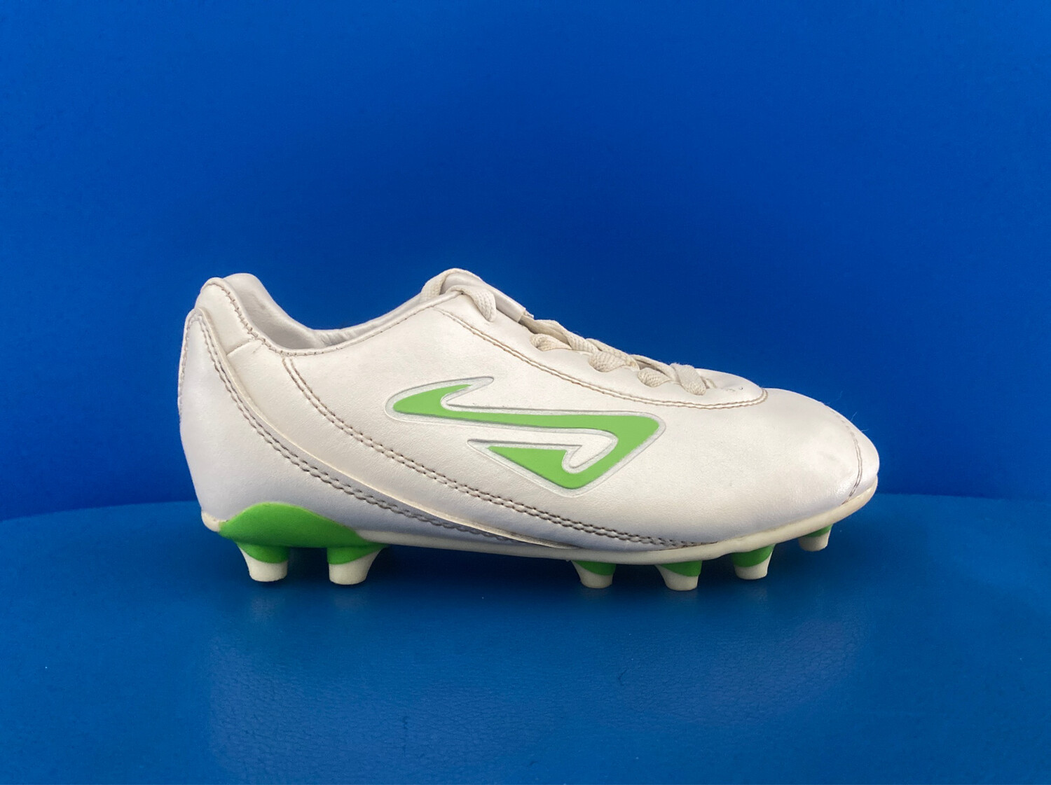 Nomis Football Boots US1 (Pre-owned) (EC322) (BHS)
