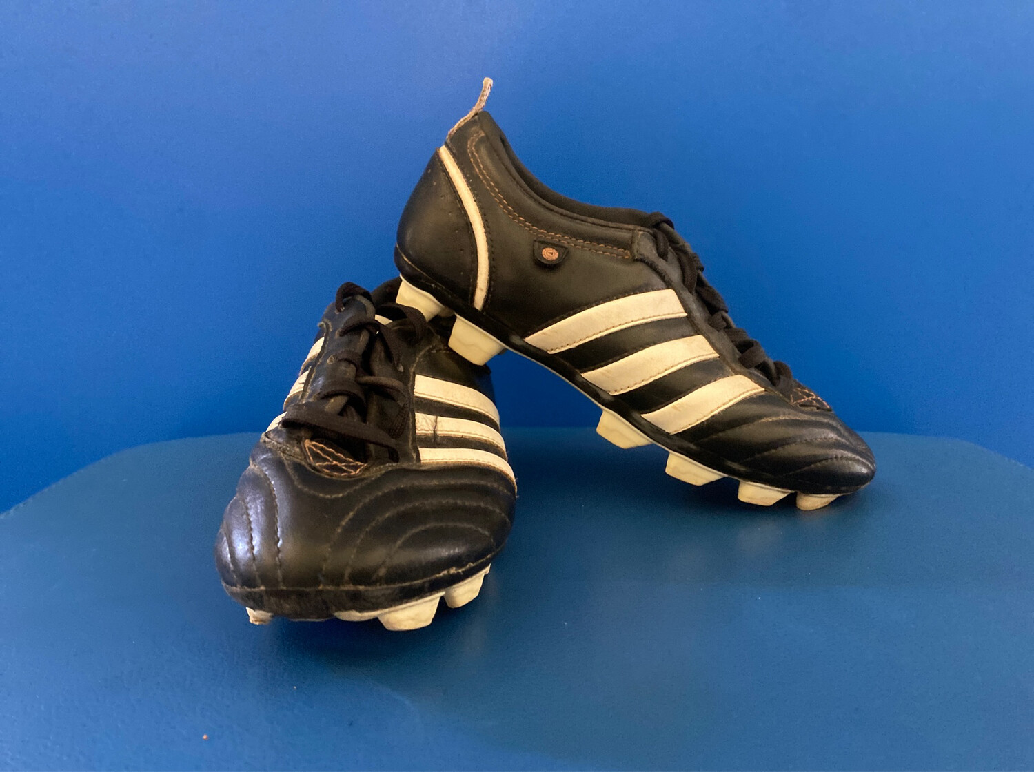 Adidas Football Boots US1 (Near-new) (EC342)