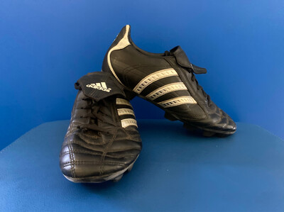 Adidas Football Boots Wide-Fit US6  (Near New) (EC360)