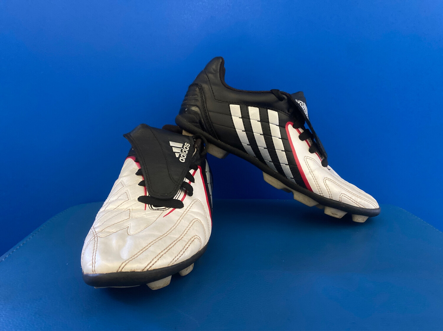 Adidas Soccer Football Boots US6 (Near New) (EC359)