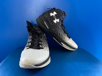 Under Armour Clutch Fit Drive 3 Black White US11 Basketball Shoes (Near-new) (EC534)