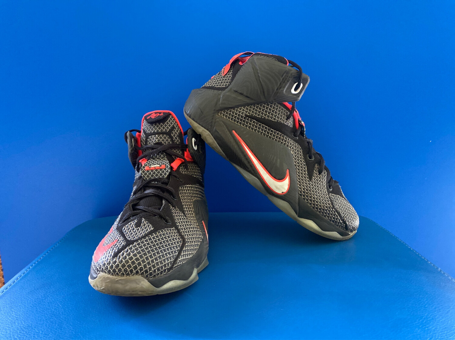 Nike Lebrun x11 Young Dragons Basketball Shoes US7Y (Near New) (EC501)