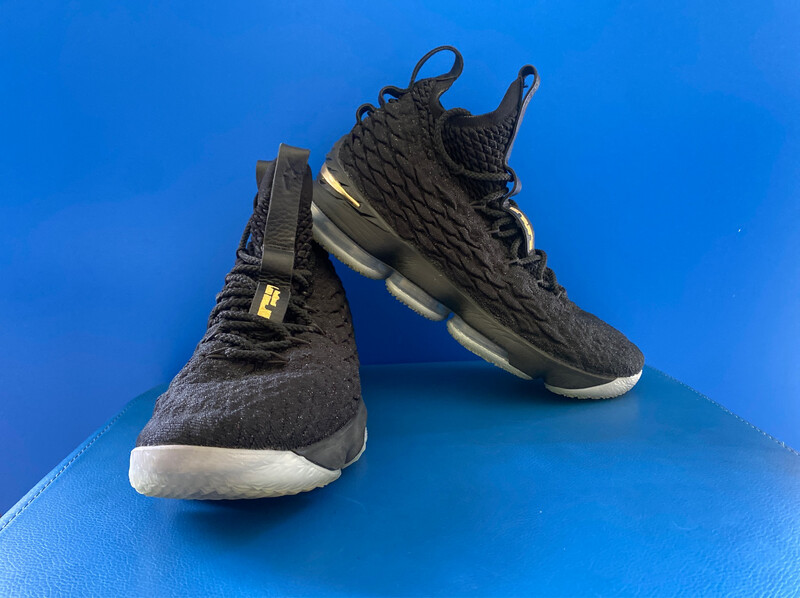 NIKE LEBRON 15 US9 │ black, metalic gold-black│ 897648 006│ 2017 │ (Near-New) (EC500)
