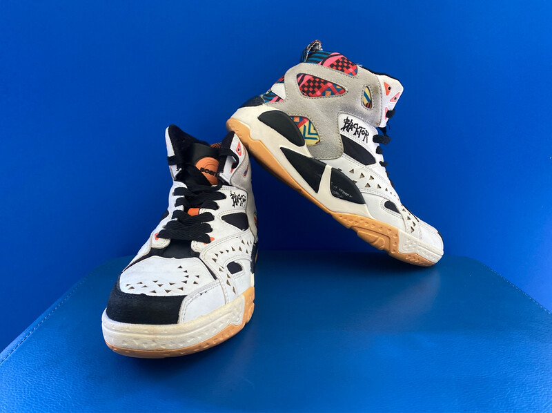 Bositu Basketball Shoes US7.5 (Near New) ( EC514)