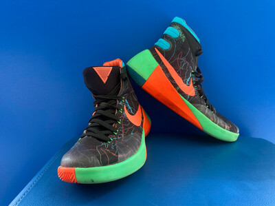 Nike HyperDunk High Basketball Shoes US8 (Near-new) (EC733)