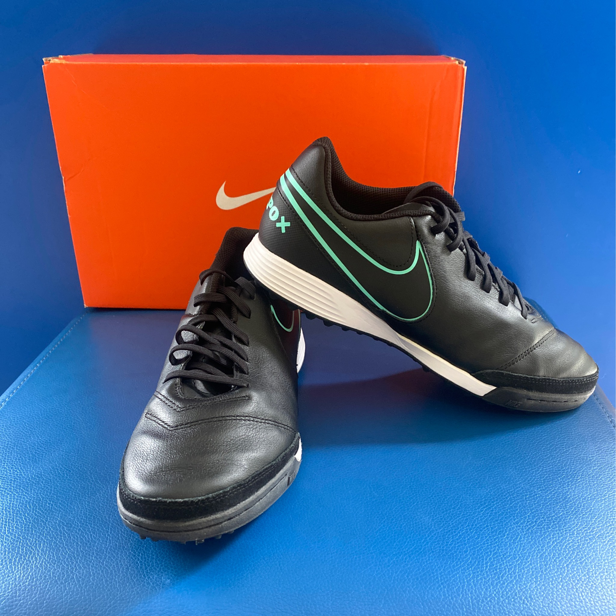 Tiempo Genio II Leather TF Futsal Shoes US8 (New In ) (EC1130)