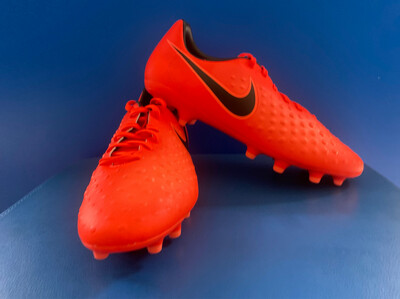 Nike Magista Onda II FG Soccer Boots US10.5 (New In Box ) (EC1123)