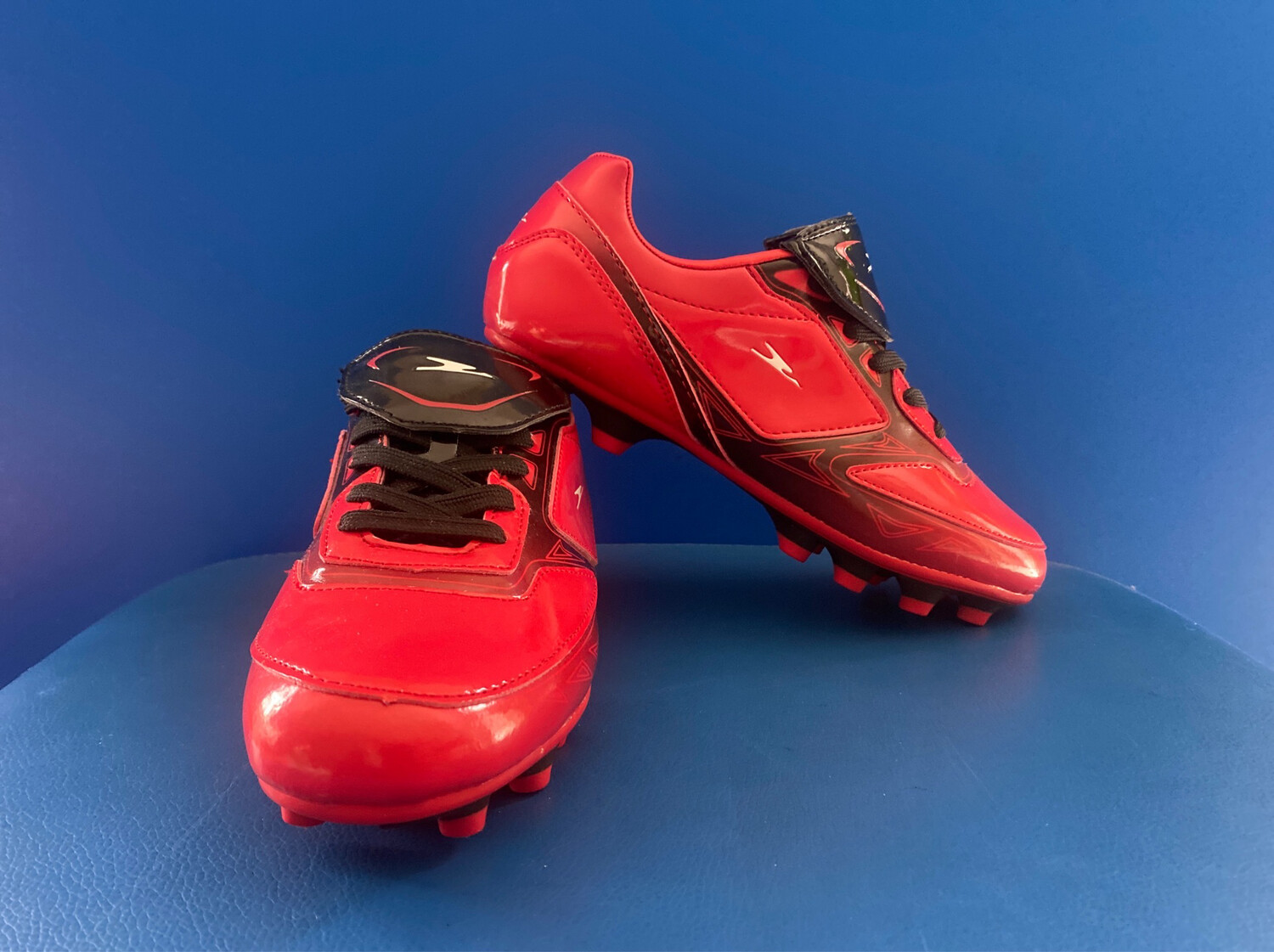 Crane Soccer Football Boots US2 Kids (New In Box ) (EC1834)