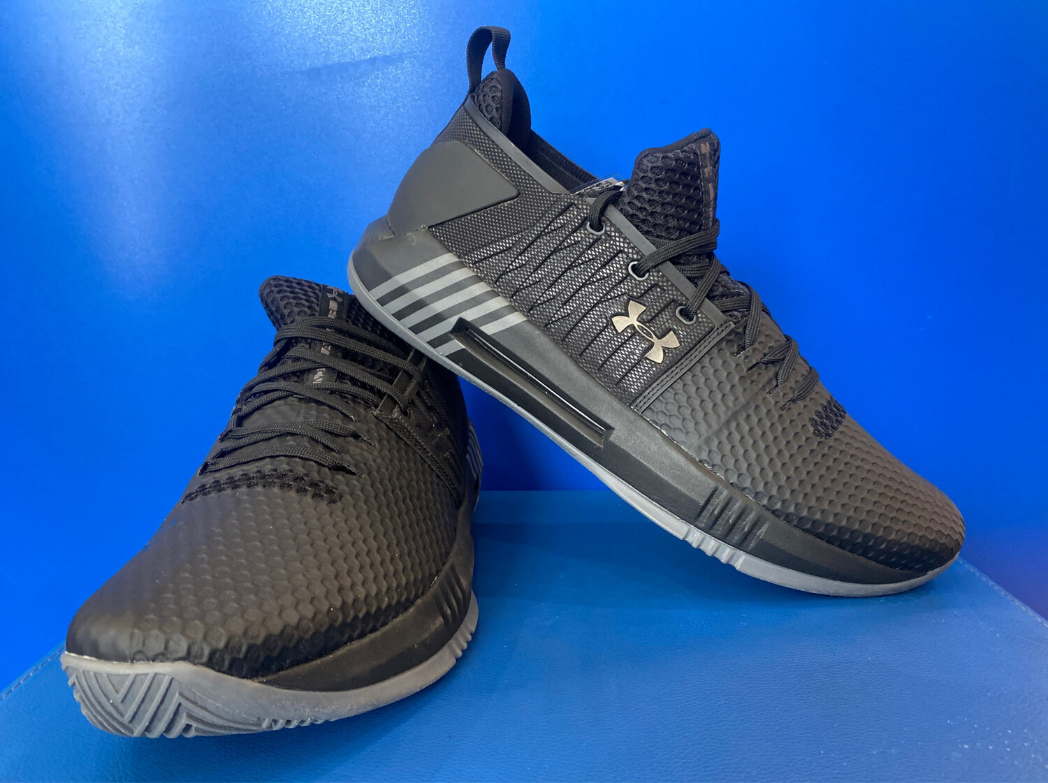 Under Armour Drive 4 Low Black Online Shoes US16 (New with Box) (EC2727)