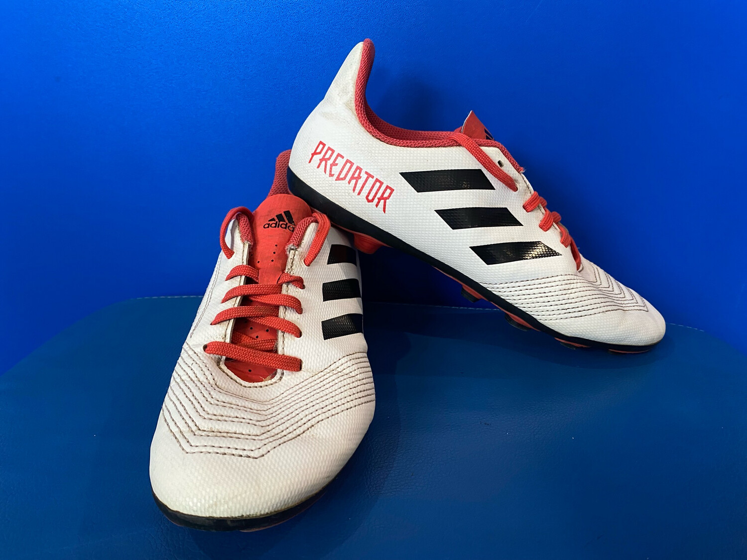 Adidas  Predator Football Boots US6 (Near-new) (EC3252)