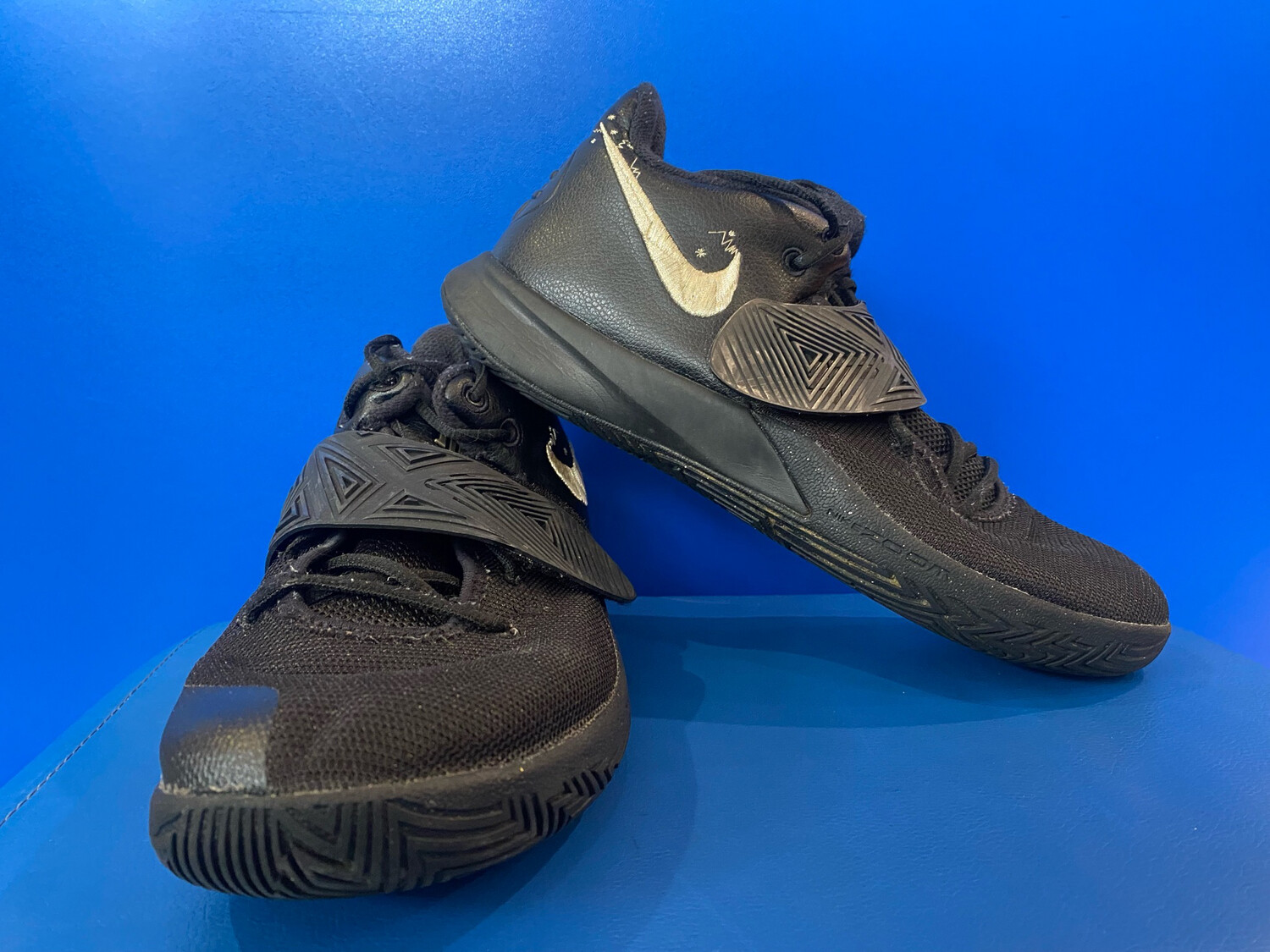 NIKE KYRIE FLYTRAP III EP BLACK CD0191-008 US11 (Near New) (EC3274)