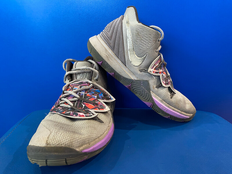 Nike Kyrie 5 GS Graffiti Atmosphere Grey Purple AQ2456-001 - US6Y (Near New) (EC3297)