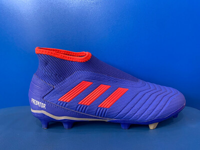 PREDATOR 19.3 LACELESS FIRM GROUND FOOTBALL BOOTS US7.5  (Near New) (EC3338)