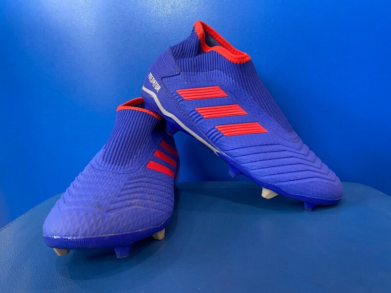 PREDATOR 19.3 LACELESS FIRM GROUND FOOTBALL BOOTS US7.5  (Near New) (EC3338)