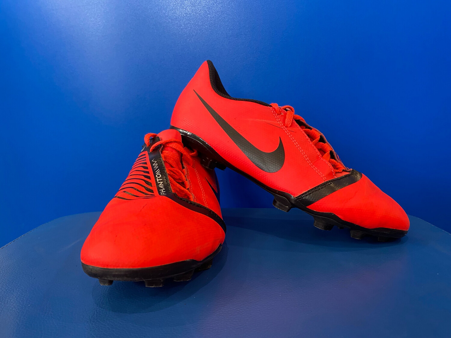 Phantom Venom Pro FG &#39;Bright Crimson&#39; Football boots US6Y (Near New) (EC3343)