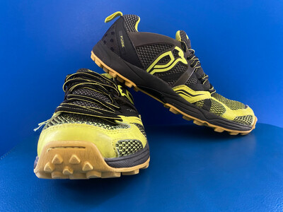 Kookaburra Fuse Hockey Shoe US7 (Near New) (EC3380)