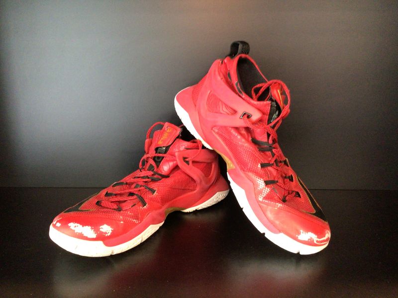 Nike Mens Basketball Shoes LeBron James Ambassador 8 &quot;Chinese New Year&quot; US8 (EC4932) (Near-New)