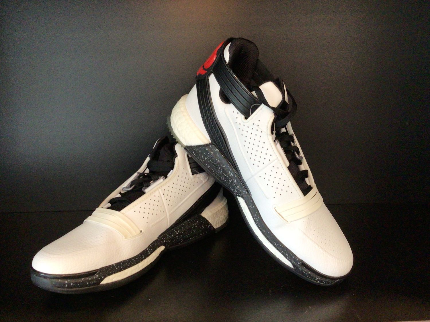 Adidas Mens Basketball Shoes D Rose (NEW) US9 (EC4938)