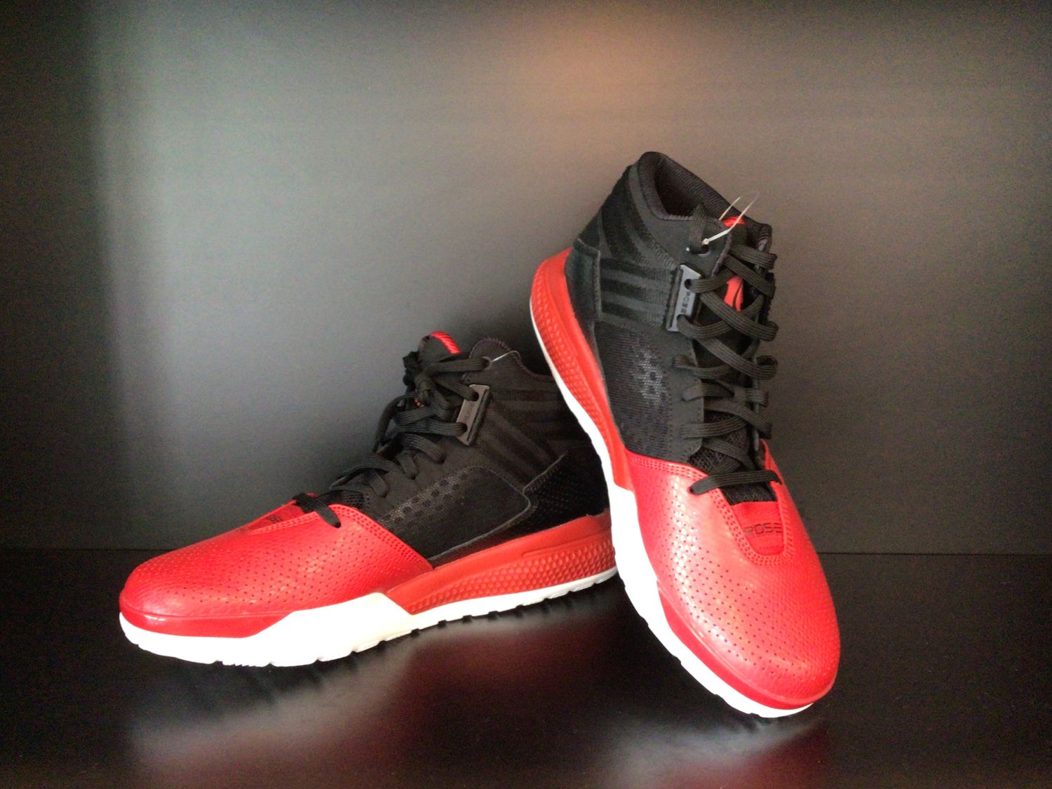 Adidas Mens Basketball Shoes D Rose 773 Mid Top (NEW) US9 (EC4928)
