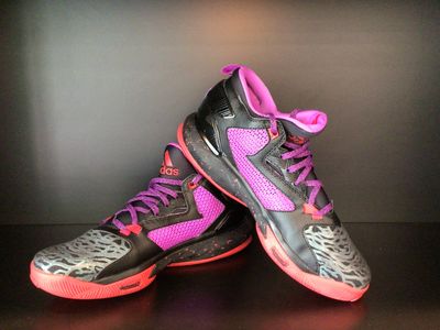 Adidas Mens Basketball Shoes Brookfield Damian Lillard (NEW) US9 (EC4912)