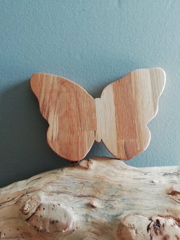 Planche  de service silhouette papillon