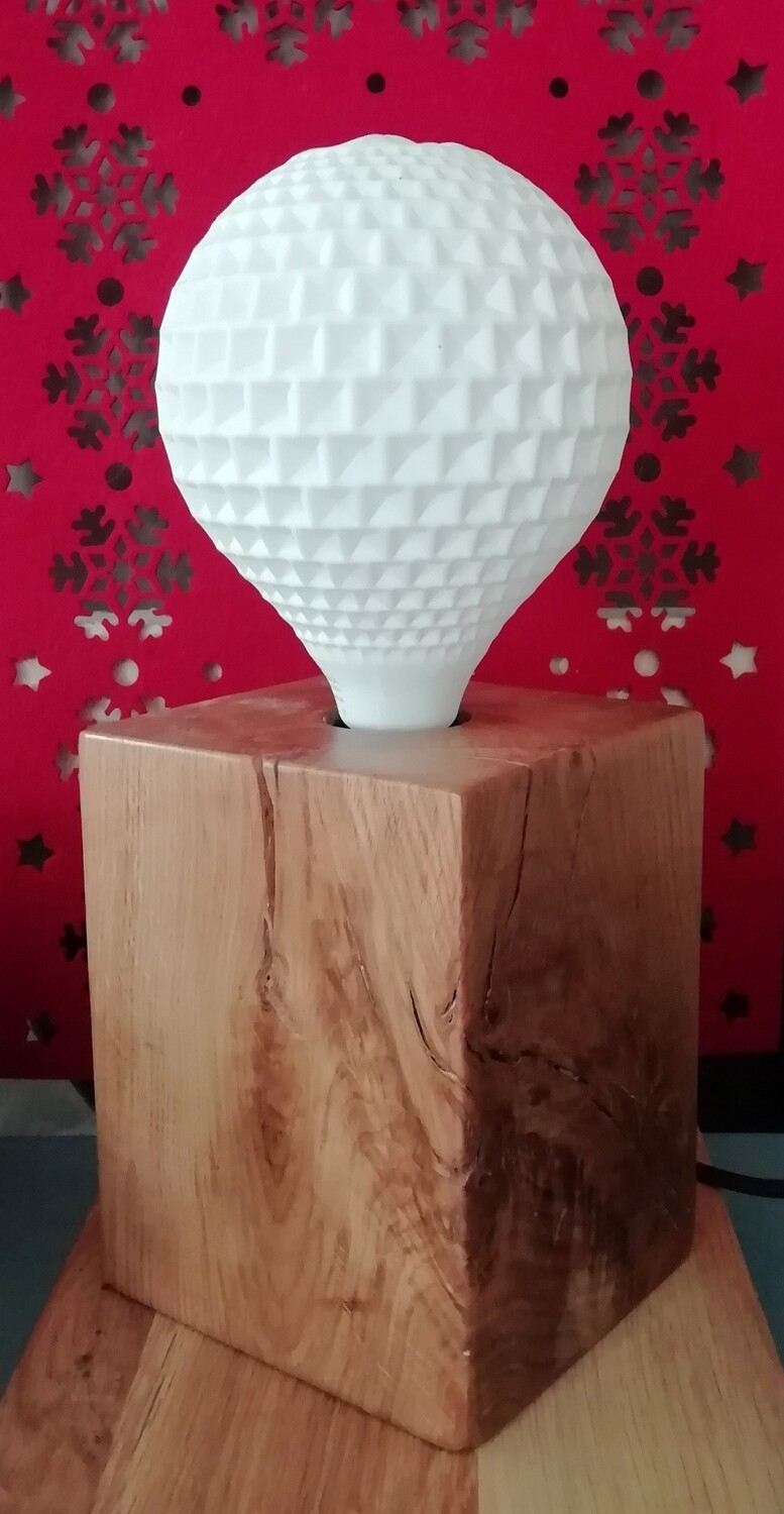 Lampe à poser en chêne massif