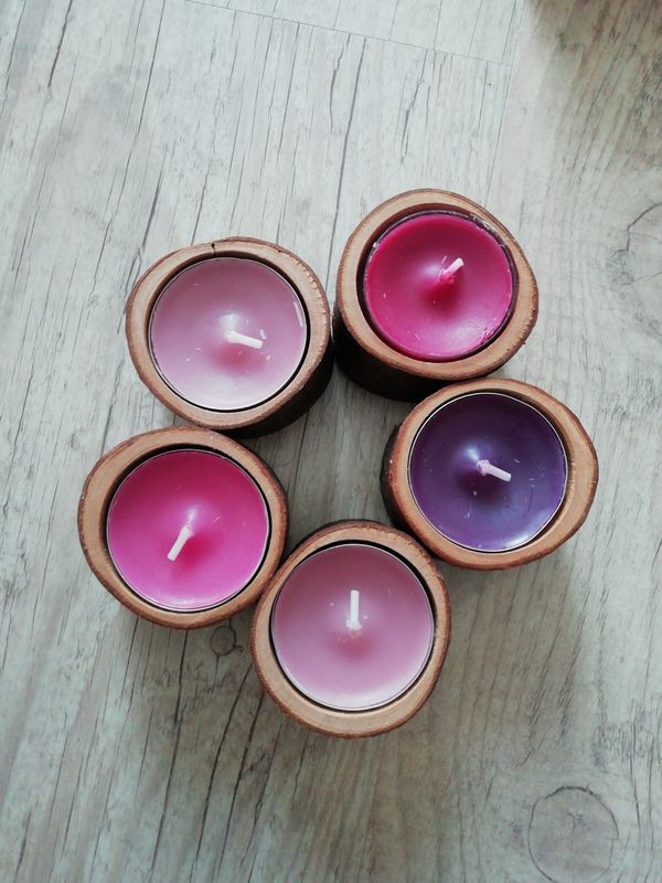 Bougeoir rondin de bois (lot de 5), bougies incluses Bougeoir rondin de bois (lot de 5), bougies incluses