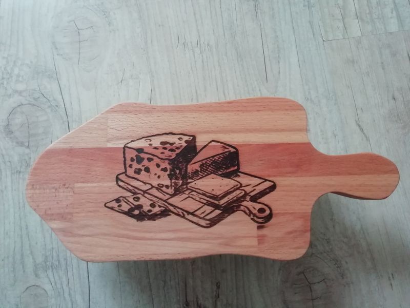 Petite planche apéro hêtre