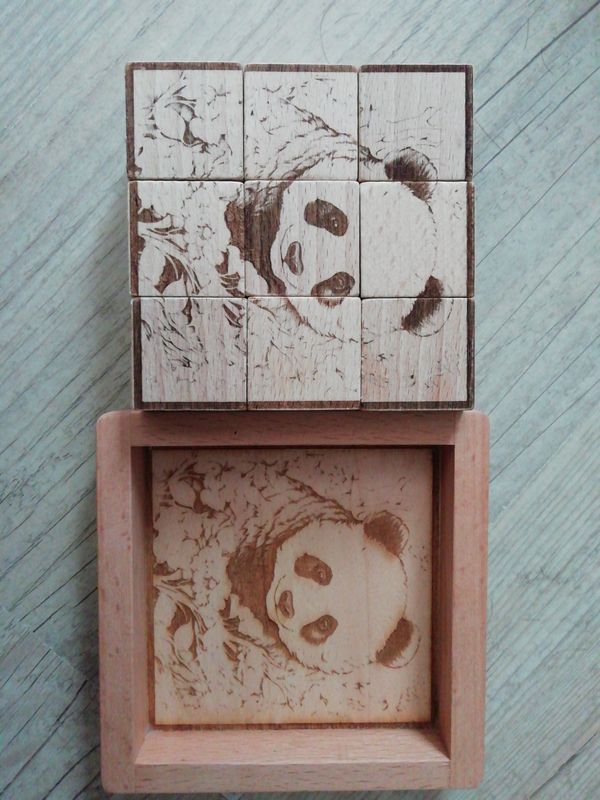 Plateau jeux de 9 cubes en bois de hêtre (puzzle,  morpion)