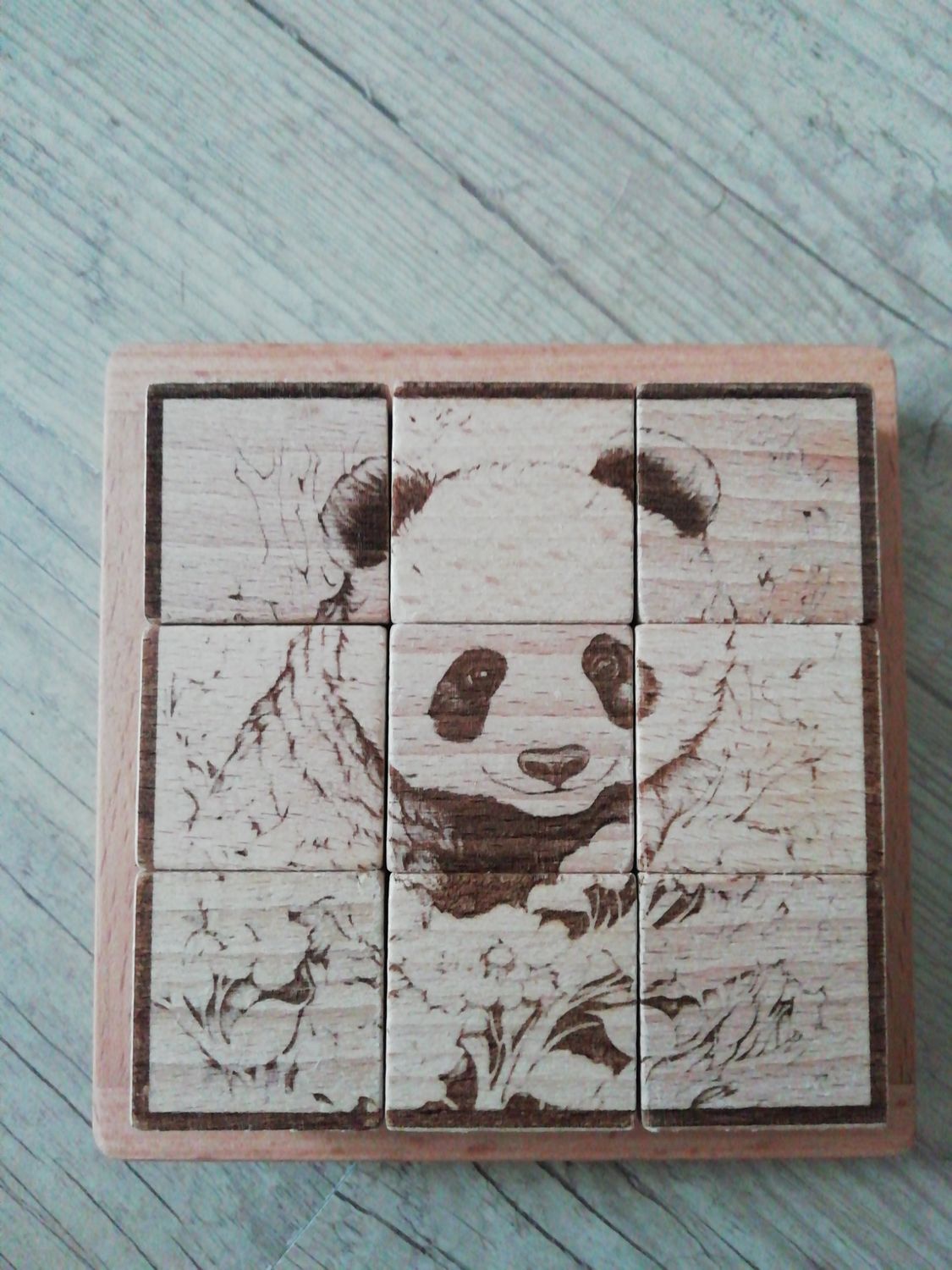 Plateau jeux de 9 cubes (gravure panda)