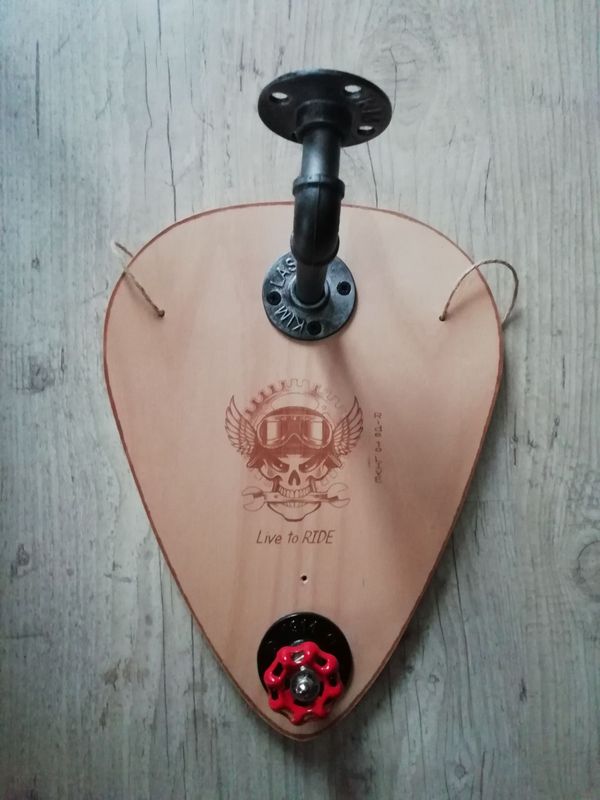 Porte casque et blouson style industriel