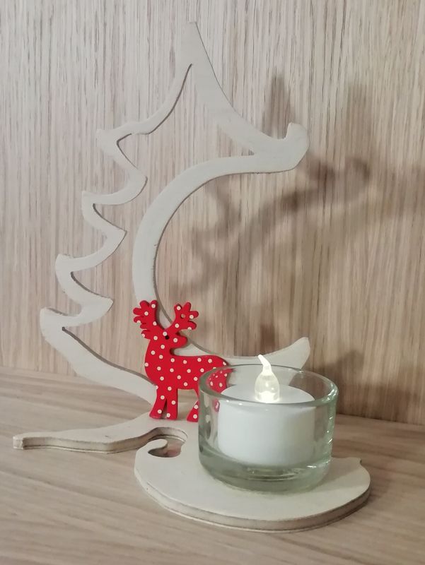 Sapin chantourné à la main avec bougeoir en verre 