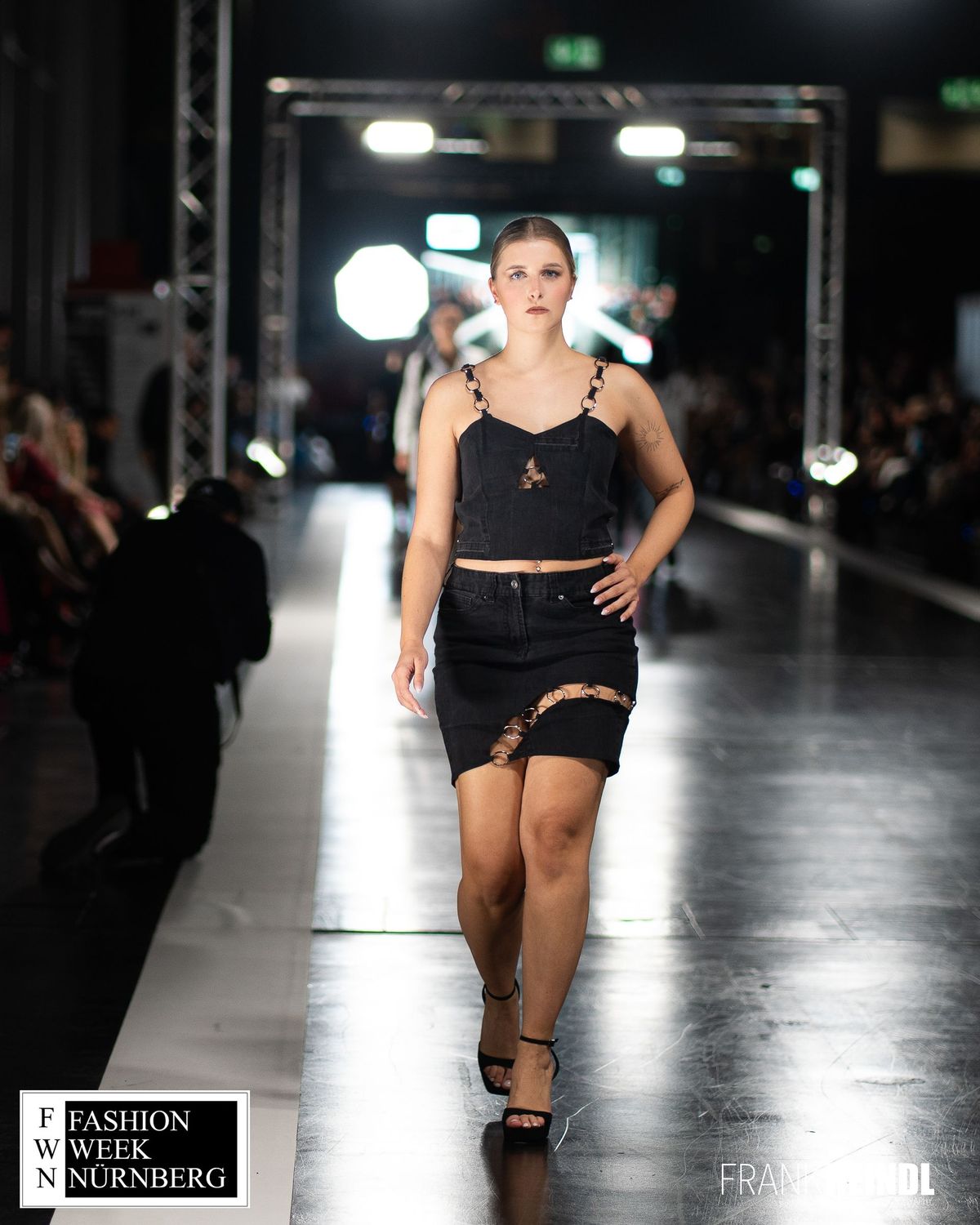 FASHION WEEK LOOK 8 Top