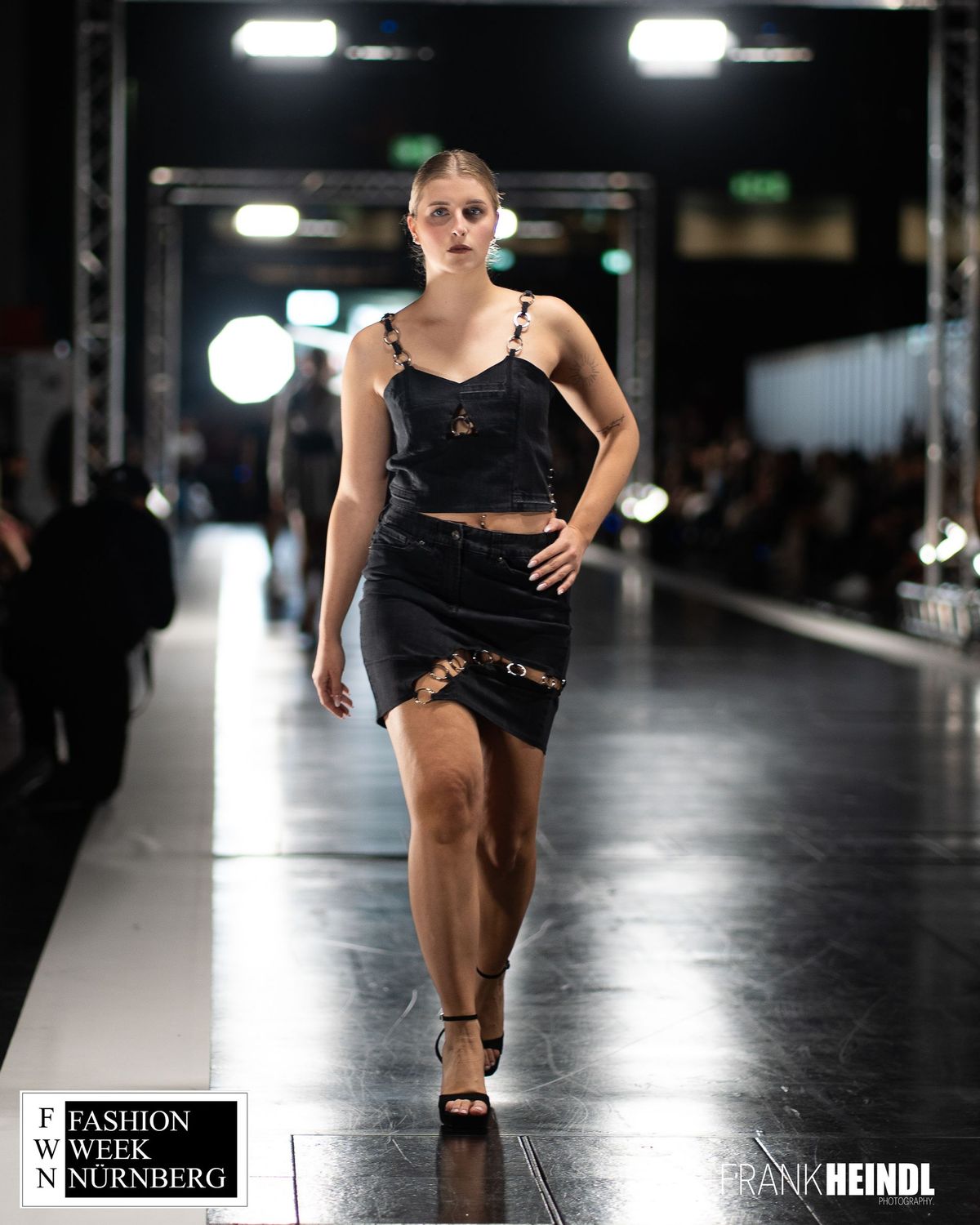 FASHION WEEK LOOK 8 Rock