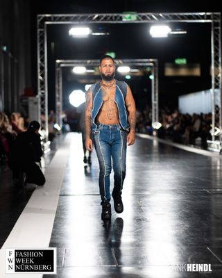 FASHION WEEK LOOK 14  Weste
