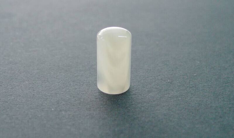 Bass Knöpfe, weiß-perlmutt, 15mm x 7,5mm. 10 St. Bass Knöpfe, weiß-perlmutt, 15mm x 7,5mm. 10 St.