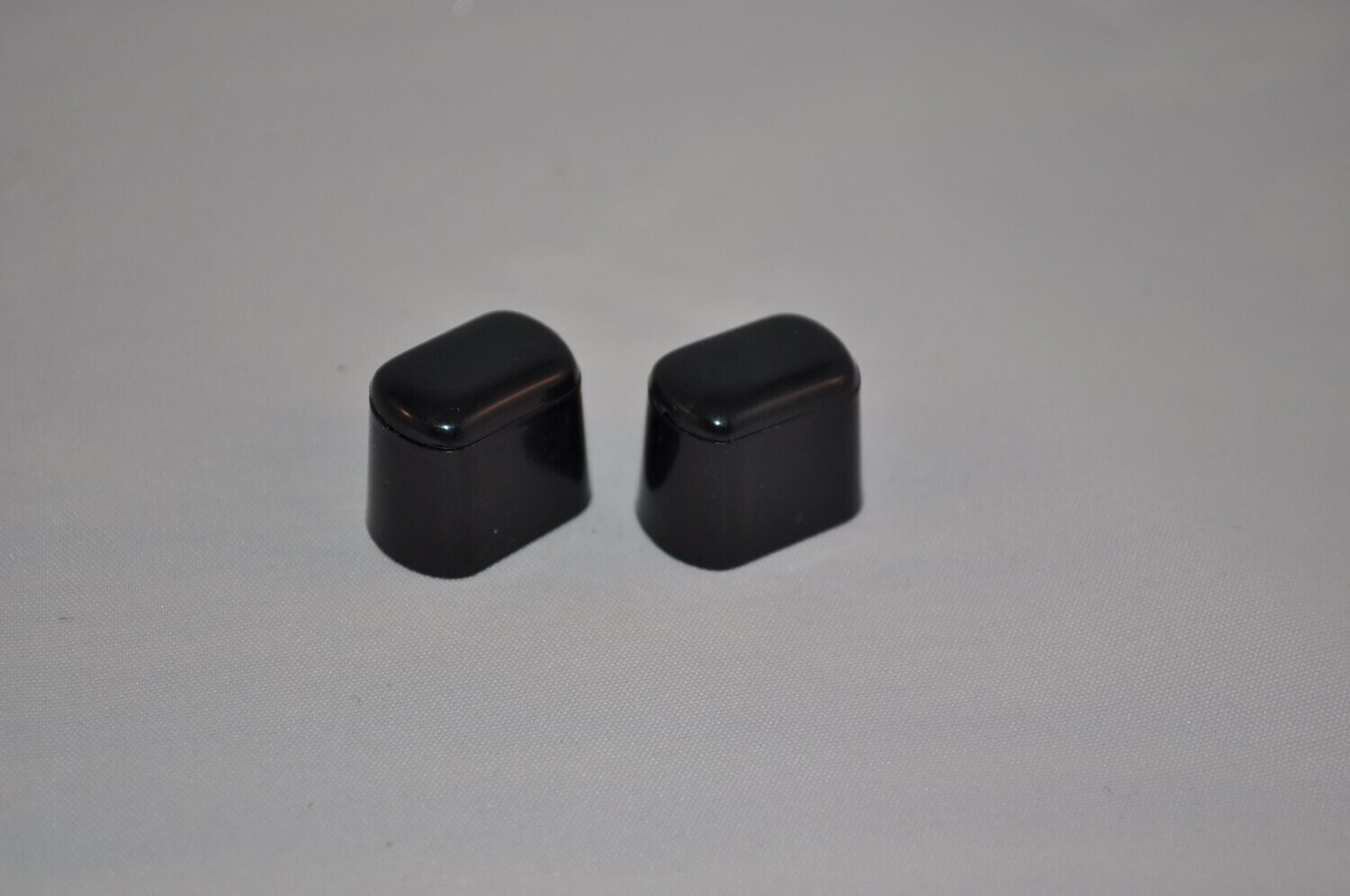 Füße, Füßchen, Kunststoff, schwarz, mit Kappe, 4 Stück