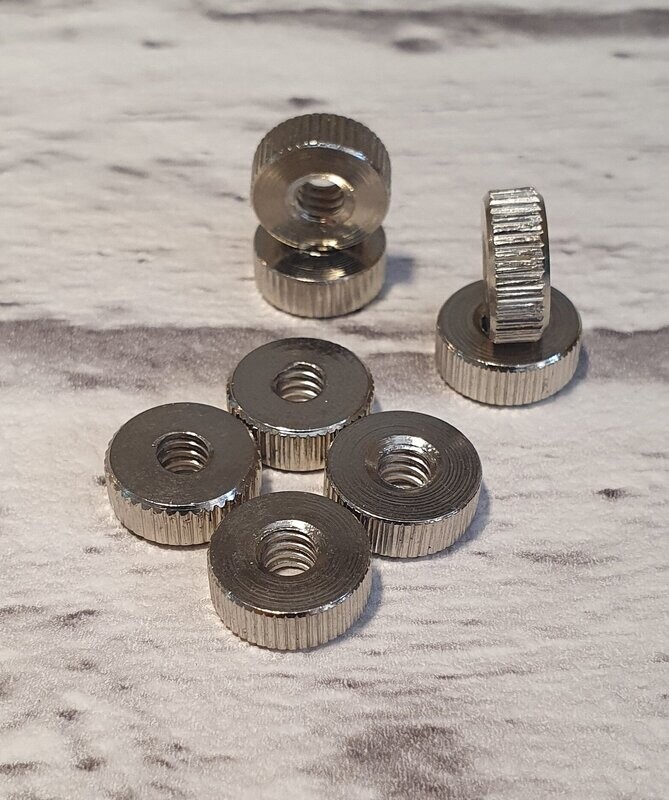 Handriemen / Bassband Befestigung
Spannmutter für Befestigungsplatte, 12mm, vernickelt Handriemen / Bassband Befestigung
Spannmutter für Befestigungsplatte, 12mm, vernickelt
